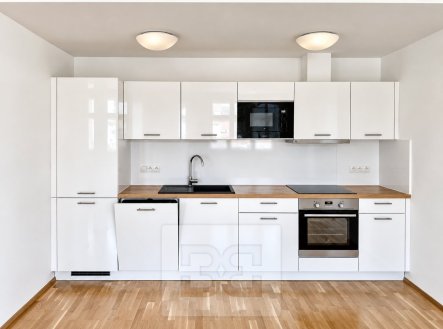 Pronájem bytu, 2+kk, 72 m²