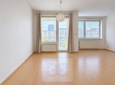 Pronájem bytu, 1+kk, 40 m²