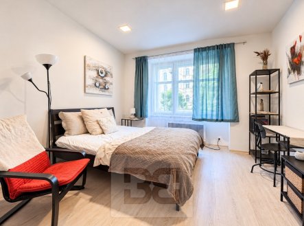 Pronájem bytu, 1+kk, 28 m²
