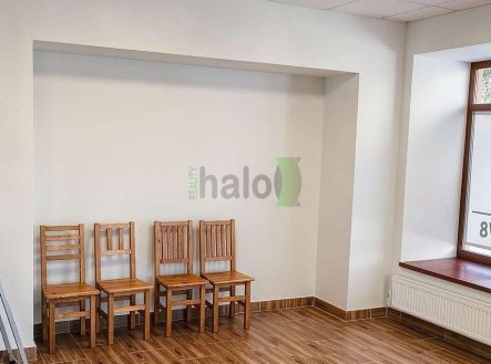 Pronájem obchodní prostory, 90 m²
