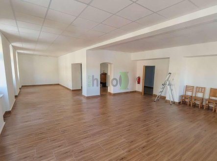 Pronájem obchodní prostory, 90 m²