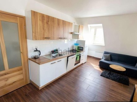 Pronájem bytu, 3+kk, 76 m²