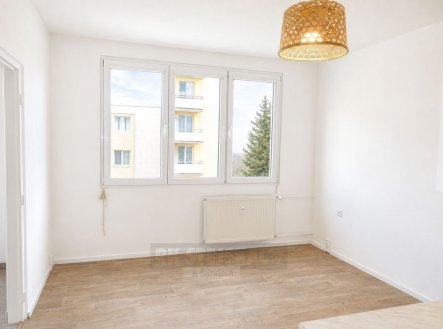 Pronájem bytu, 2+kk, 36 m²