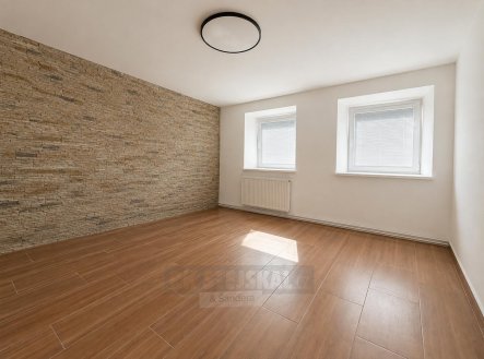 Pronájem domu/vily, 93 m²