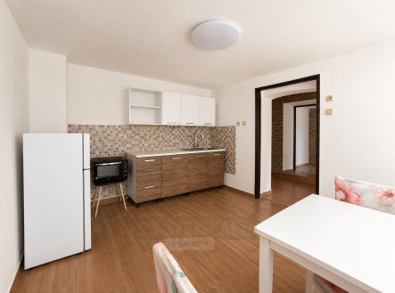 Pronájem domu/vily, 93 m²