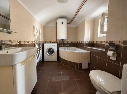 Pronájem domu/vily, 93 m²