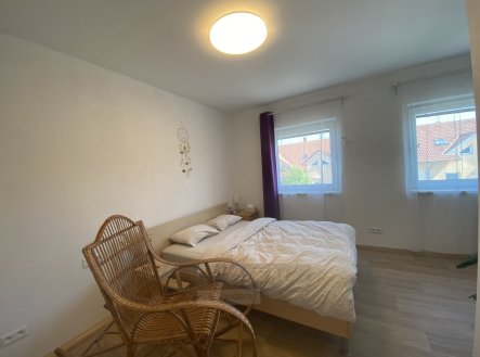 Pronájem bytu, 2+kk, 65 m²