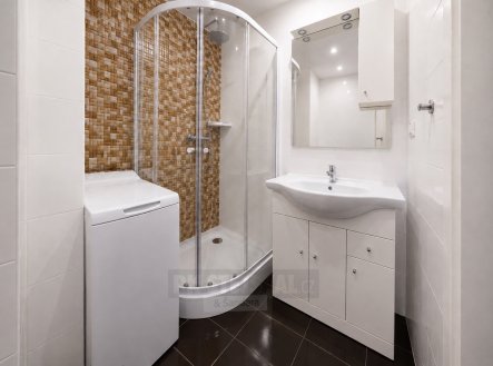 Pronájem bytu, 1+kk, 29 m²