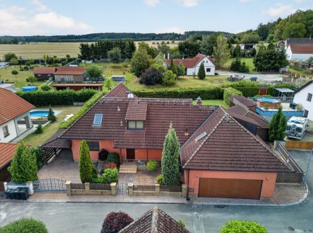 Prodej domu/vily, 438 m²