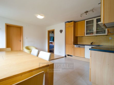 Prodej komerčního objektu, jiný, 410 m²