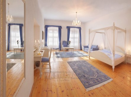 Prodej hotel, 1 750 m²