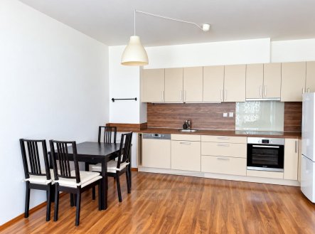 Pronájem bytu, 2+kk, 58 m²