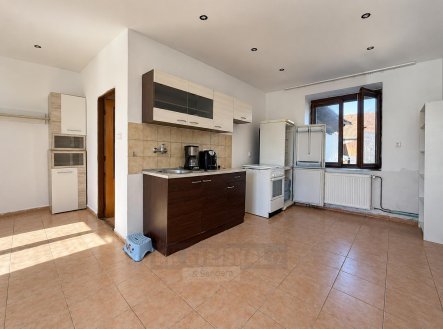 Pronájem bytu, 1+1, 62 m²