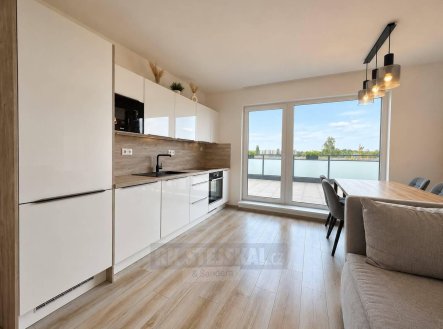 Pronájem bytu, 2+kk, 121 m²