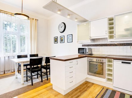 Pronájem bytu, 3+1, 108 m²
