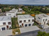 Pronájem - dům/vila, 171 m²