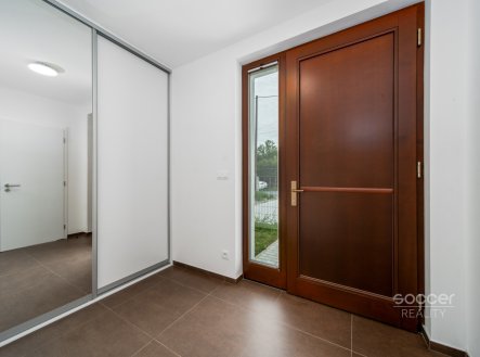 Pronájem - dům/vila, 171 m²