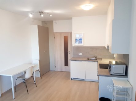 Pronájem bytu, 1+kk, 38 m²