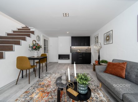 Pronájem bytu, 1+kk, 82 m²