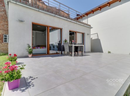 Pronájem bytu, 1+kk, 65 m²