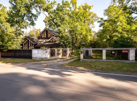 Prodej pozemku pro bydlení, 1 300 m²