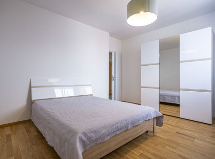 Pronájem bytu, 2+kk, 64 m²