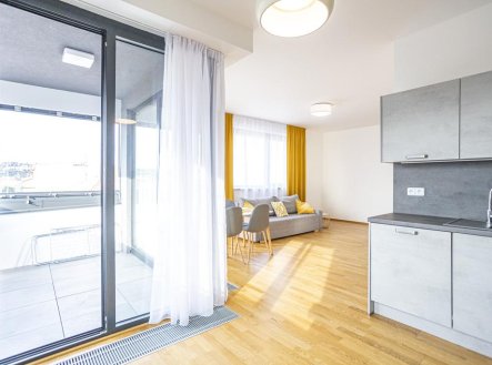 Pronájem bytu, 2+kk, 64 m²