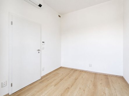 Pronájem bytu, 2+kk, 33 m²