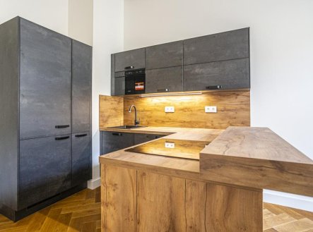 Pronájem bytu, 2+kk, 72 m²