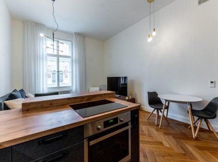 Pronájem bytu, 2+kk, 72 m²