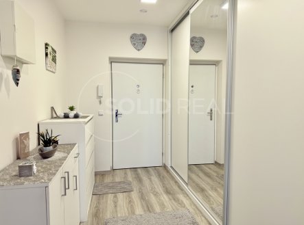 Pronájem bytu, 2+kk, 42 m²