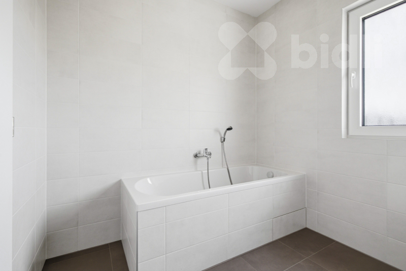 Mezonet, krajní bytová jednotka 3+KK, 86 m2, zahrada 190 m2