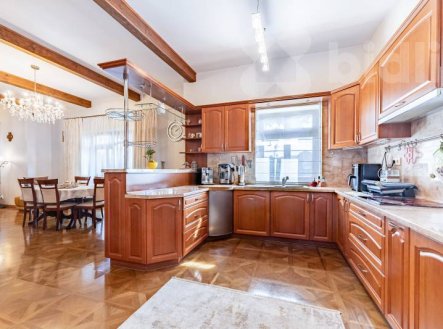 Prodej domu/vily, 350 m²