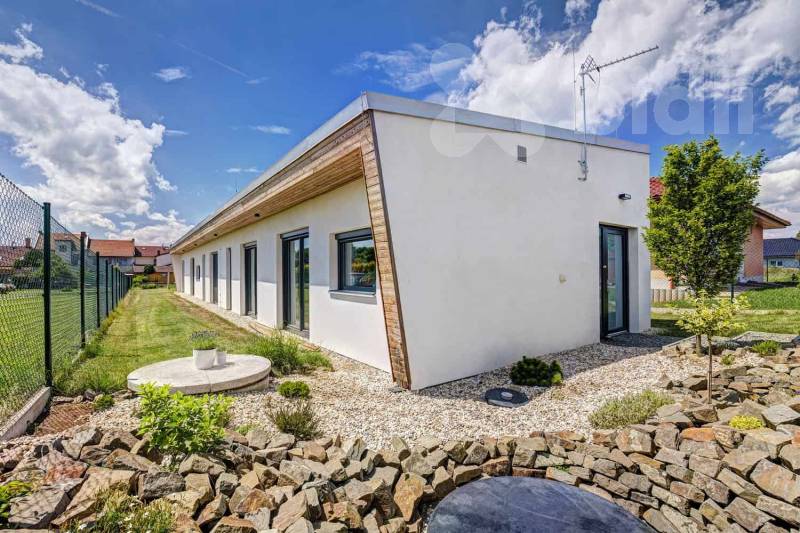 Prodej pozemku 1537 m2 v obci Levín u Berouna