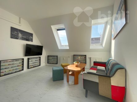 Pronájem bytu, 2+kk, 42 m²