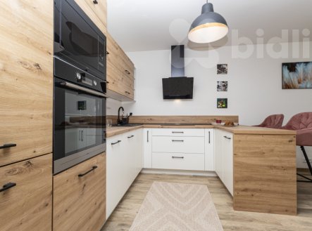 Exkluzivní byt 3+kk, 154 m2 s balkonem a garáží v Českém Brodě | Prodej bytu, 3+kk, 154 m²