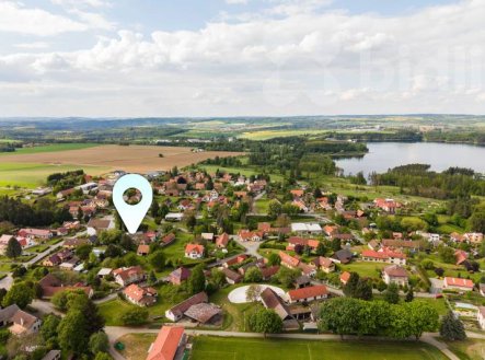 Rozestavěný rodinný dům na výjimečném pozemku v Hulicích | Prodej - pozemek pro bydlení, 1 405 m²