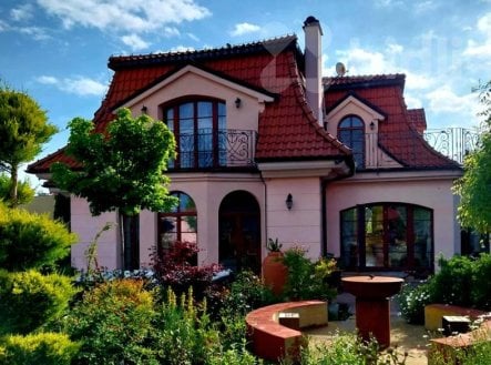 Prostorný rodinný dům 5+1, 256 m2, zahrada 1249 m2, Středokluky | Prodej - dům/vila, 256 m²