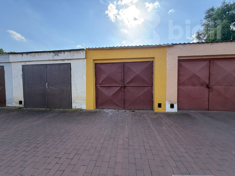 Prodej zděné garáže po rekonstrukci - centrum Litoměřic