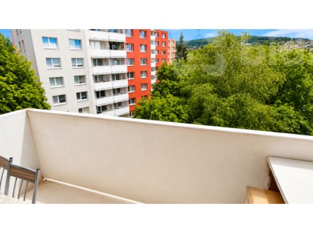 Prostorný byt 2+1 s lodžií, krásnými výhledy a nízkými měsíčními náklady na bydlení - Zlín, Kúty | Prodej bytu, 2+1, 56 m²
