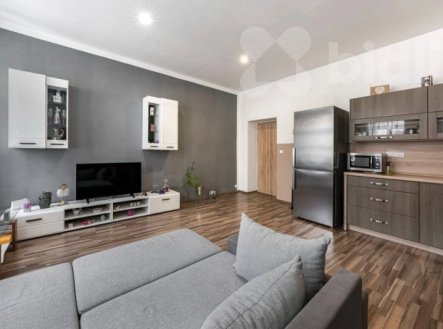 Pronájem bytu, 3+kk, 82 m²
