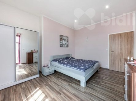 Pronájem bytu, 3+kk, 82 m²