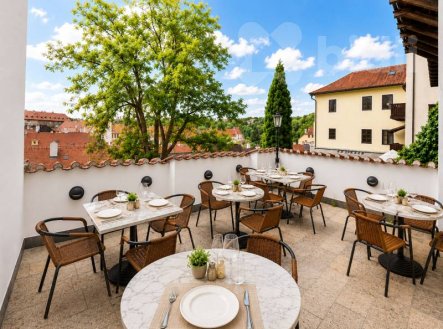 Pronájem restaurace, 300 m²