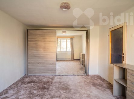 Rodinný dům 5+1 se zahradou a pozemky, Ostřetín | Prodej - dům/vila, 174 m²