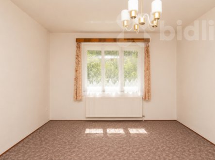 Rodinný dům 5+1 se zahradou a pozemky, Ostřetín | Prodej - dům/vila, 174 m²