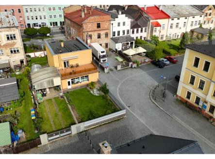 Dům ve Zlatých Horách, zavedená kosmetika, bazén, garáž, bydlení i podnikání. | Prodej - komerční objekt, jiný, 252 m²