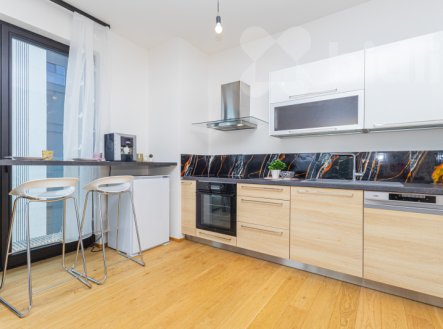 Pronájem bytu, 3+kk, 61 m²
