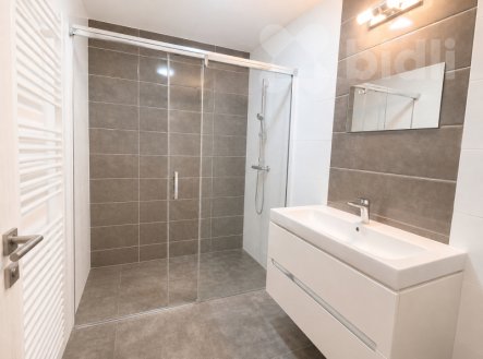 Pronájem bytu, 3+kk, 97 m²
