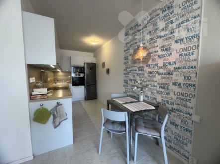 Pronájem bytu, 3+kk, 68 m²