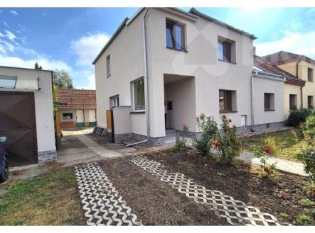 Pronájem bytu, 3+kk, 132 m²